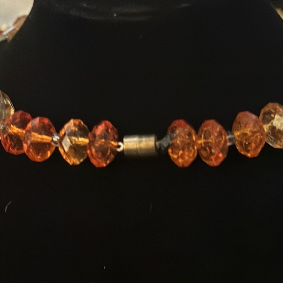 Faux Amber Choker Statement Necklace Magnetic closure - Picture 6 of 6